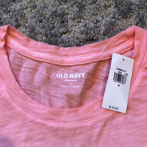 Old Navy ombré tee - Picture 2 of 2